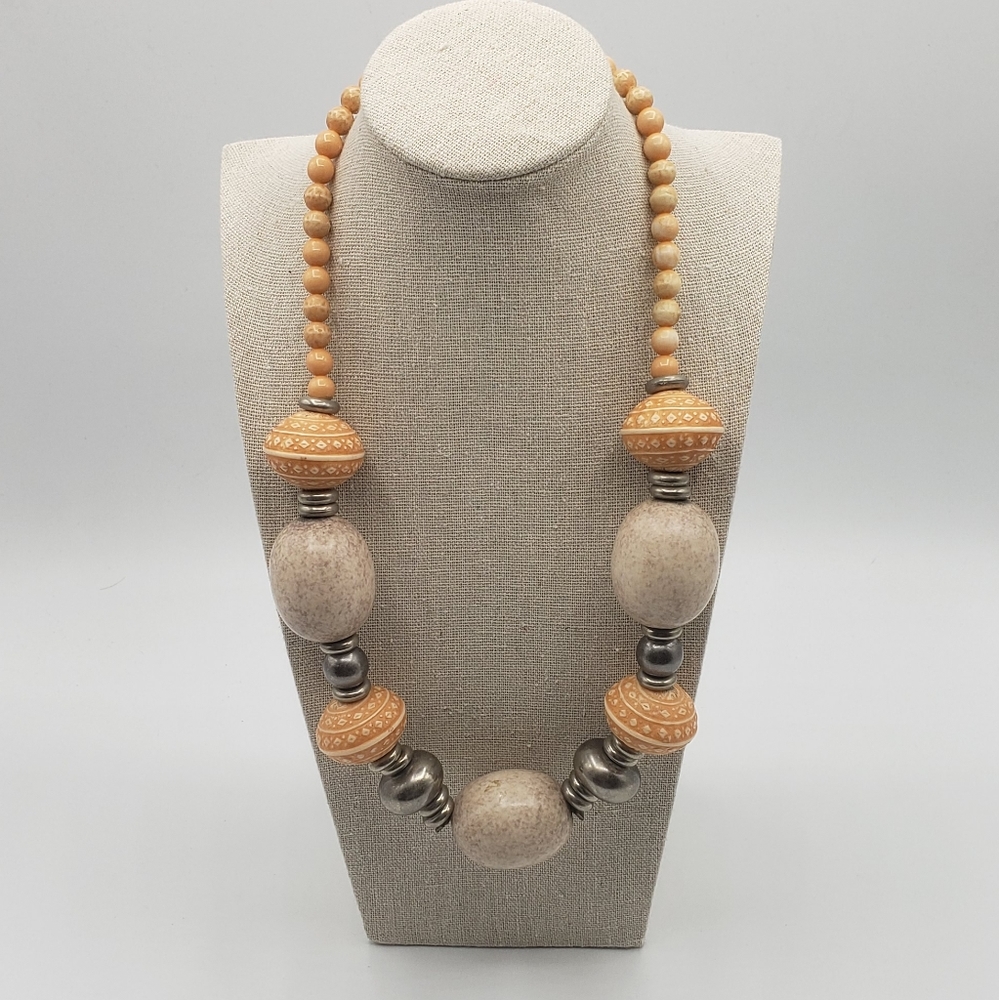 VTG Retro LG. Beaded Orange/White/Silver Necklace